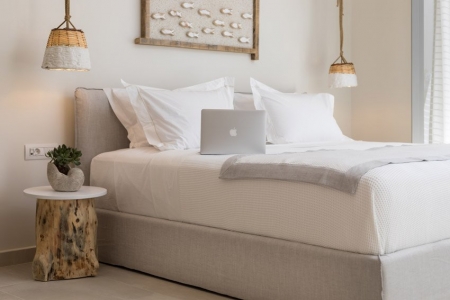 18 Grapes Boutique Hotel