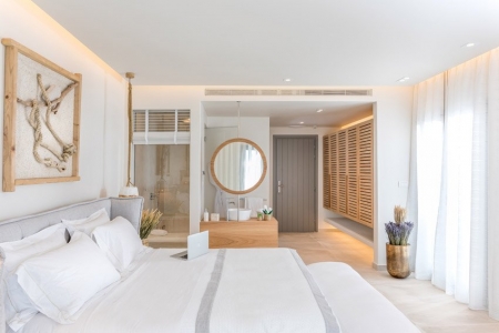 18 Grapes Boutique Hotel