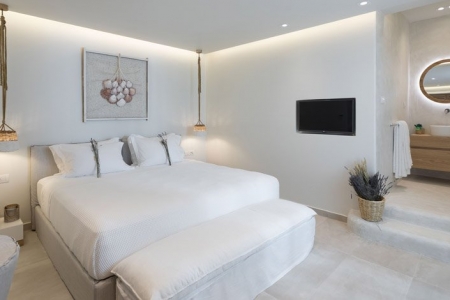 18 Grapes Boutique Hotel