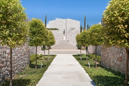 Amanzoe