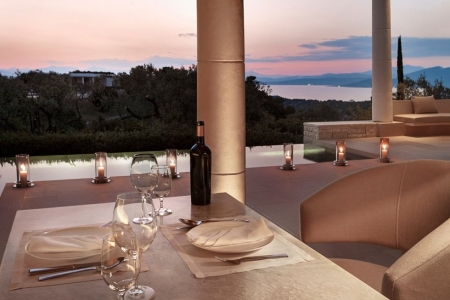 Amanzoe