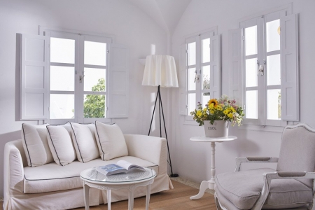 Kirini Suites &amp; Spa