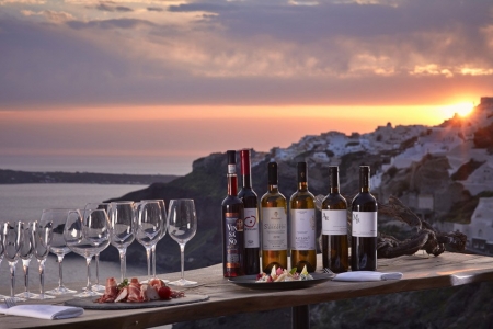 Kirini Suites &amp; Spa