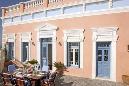 Oia Mansion