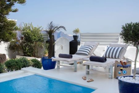 Santorini Secret Suites &amp; Spa